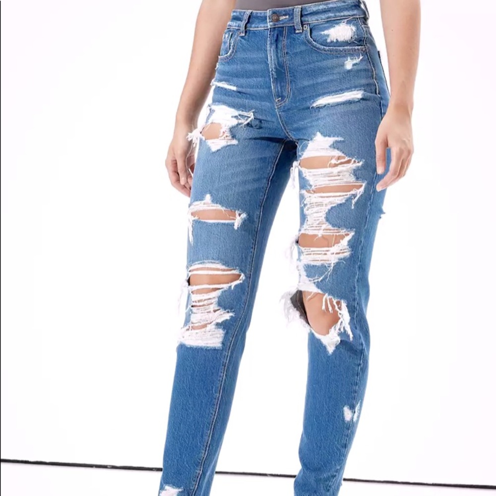American Eagle Mom Jeans size 8